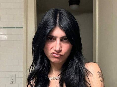 40 fotos de Mia Khalifa nua e sexy .